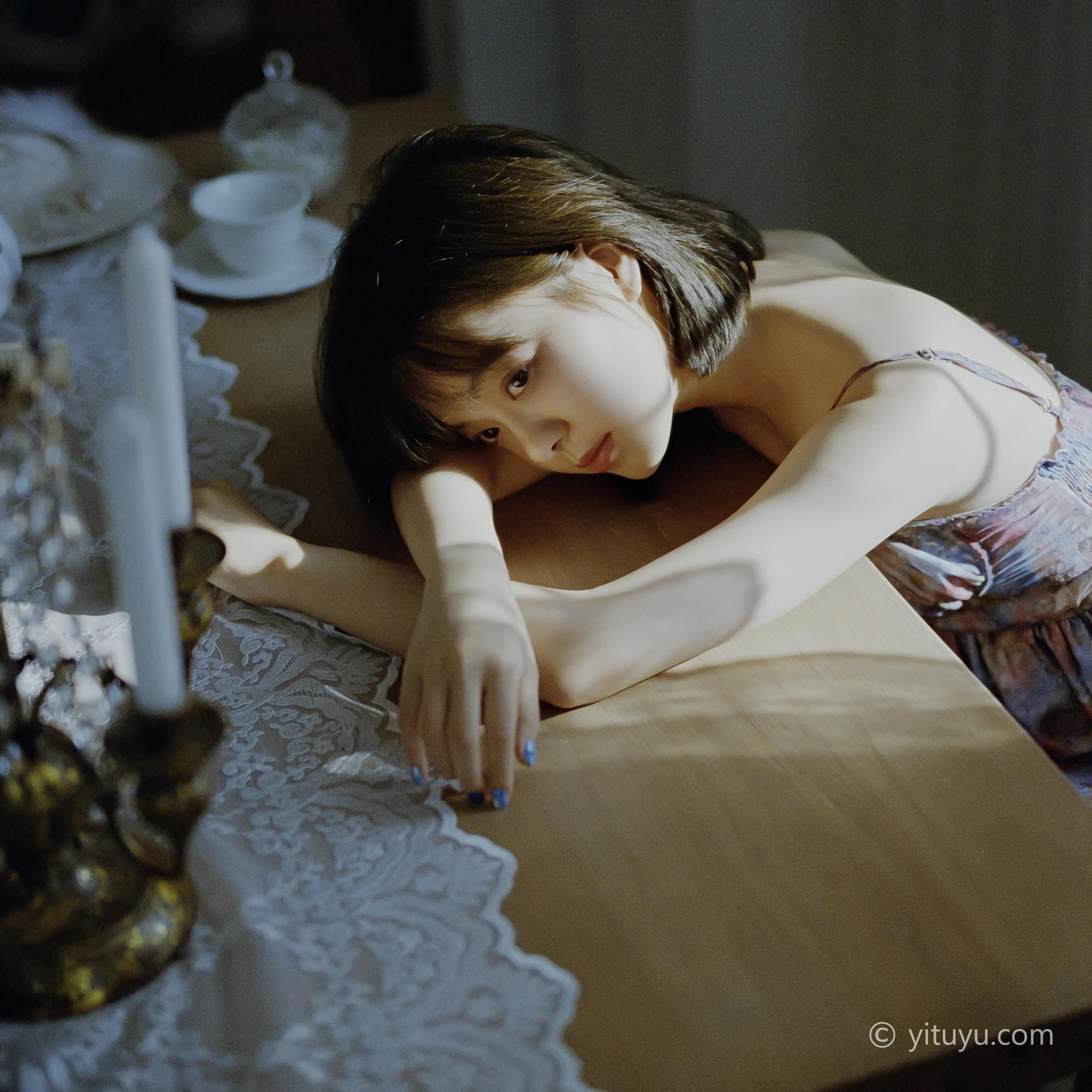 [YITUYU艺图语]2020.11.26 匆匆又夏天 carmen [33P]插图